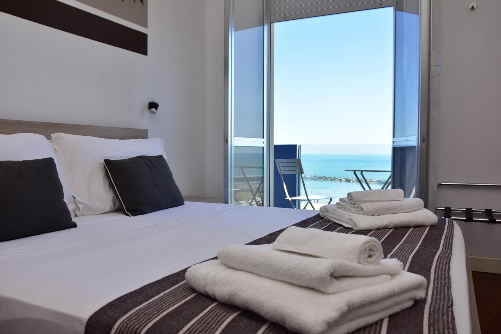 Hotel Al Nuovo Porto Bellaria-Igea Marina Dış mekan fotoğraf